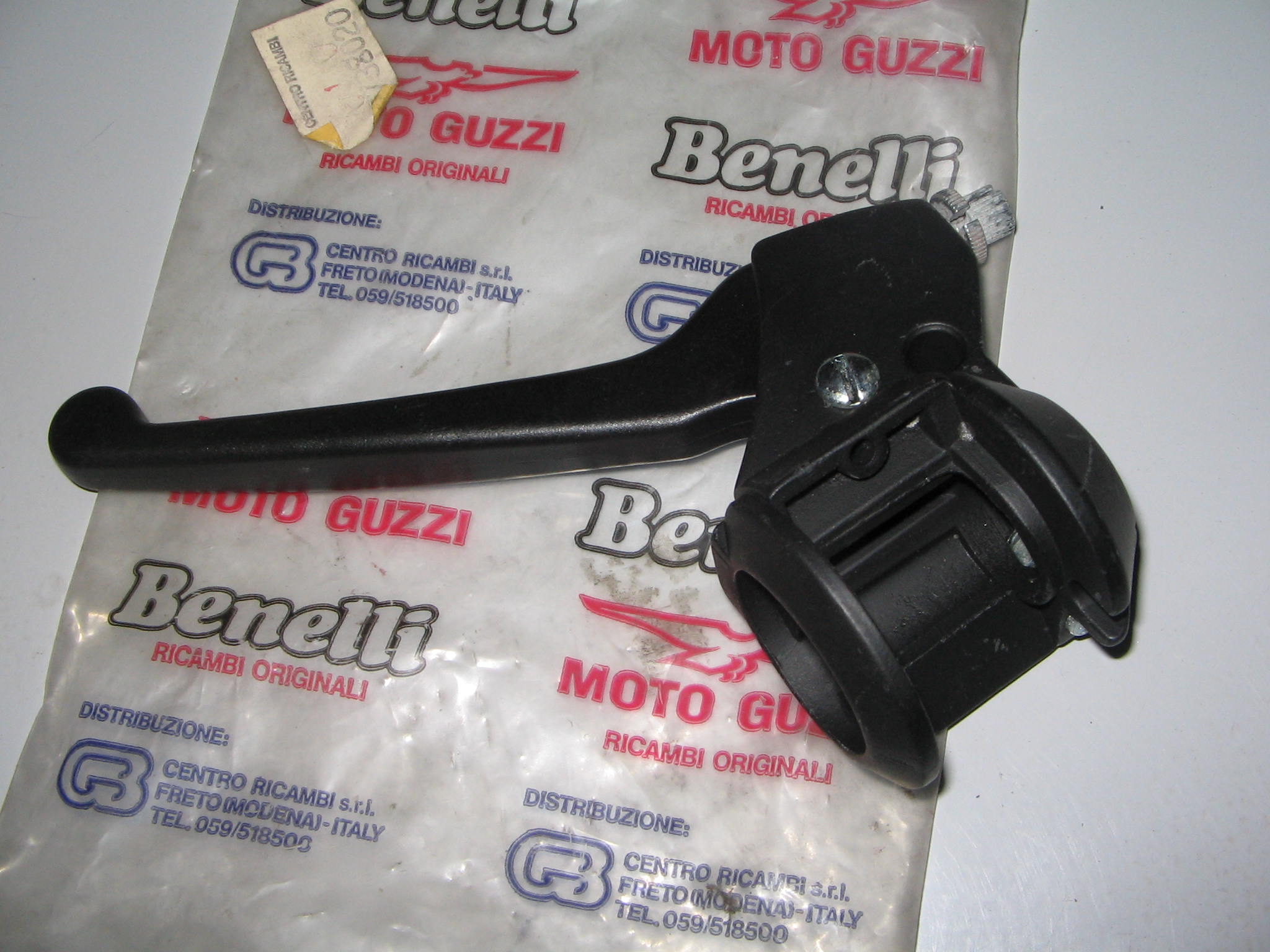 LEVA  SX   BENELLI  /  MOTO GUZZI     N. 1.334